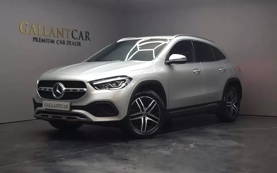 Mercedes-Benz GLA 250 e Progressive