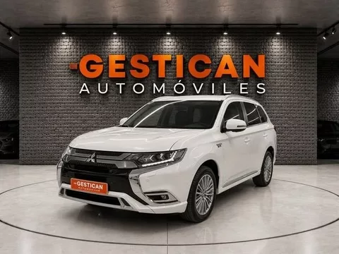 MITSUBISHI Outlander Outlander PHEV Kaiteki 4WD