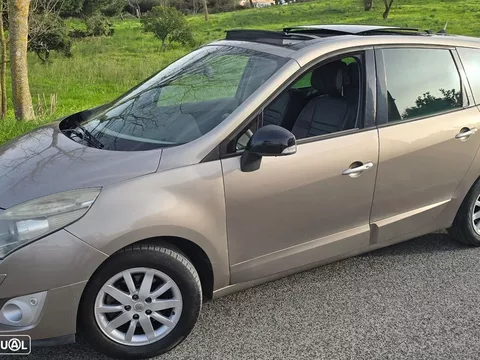 Renault Scénic 1.5 dCi Dynamique S EDC