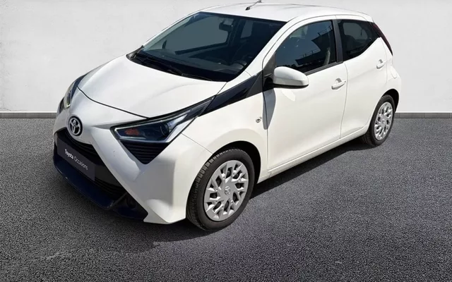 TOYOTA AYGO 1.0 VVT-i x-play