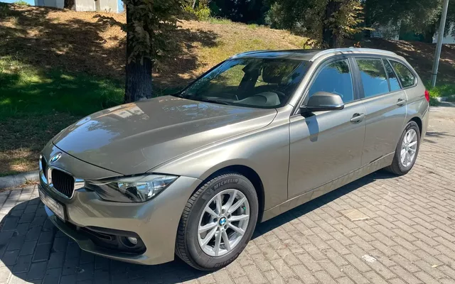 BMW 320 d Line Luxury Auto