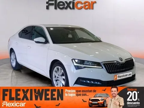 SKODA Superb Superb 1.6TDI CR Ambition DSG 88kW - 19990€ en Alicante