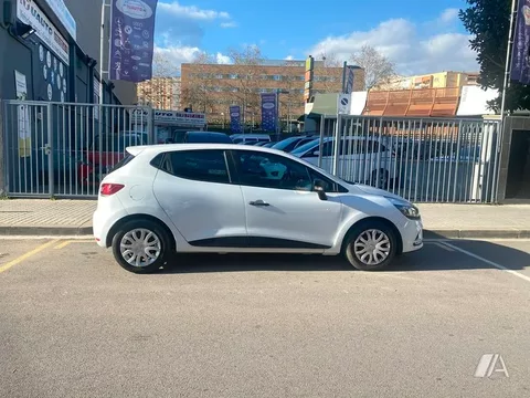 Vendido: RENAULT Clio Clio 1.2 Life 55kW - 8450€ en Mataró