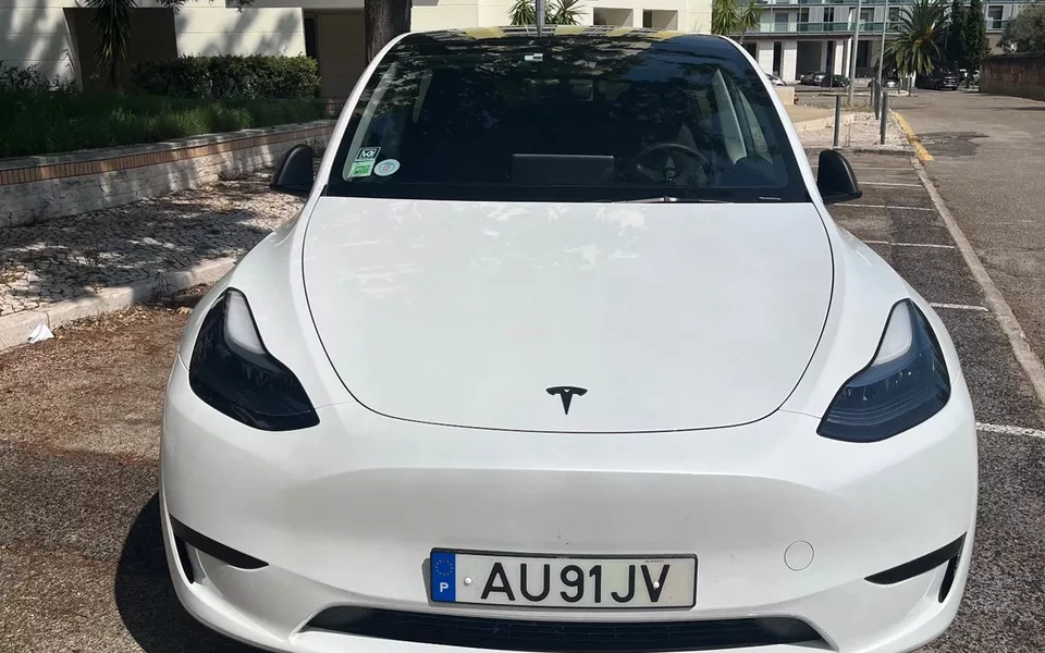 Tesla Model Y Tração Traseira