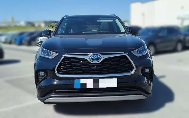 TOYOTA Highlander 2.5 Luxury