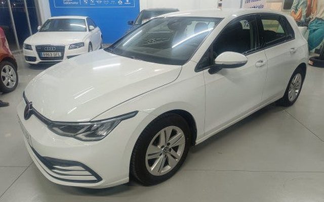 VOLKSWAGEN Golf 1.0 TSI 81kW