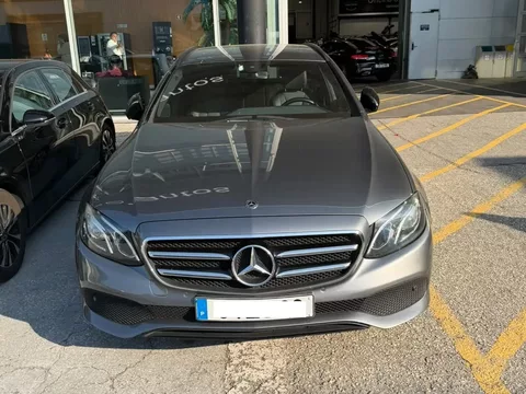 Mercedes-Benz E 300 de Avantgarde 4Matic