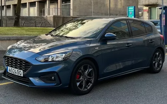 Ford Focus 1.0 EcoBoost MHEV ST-Line X