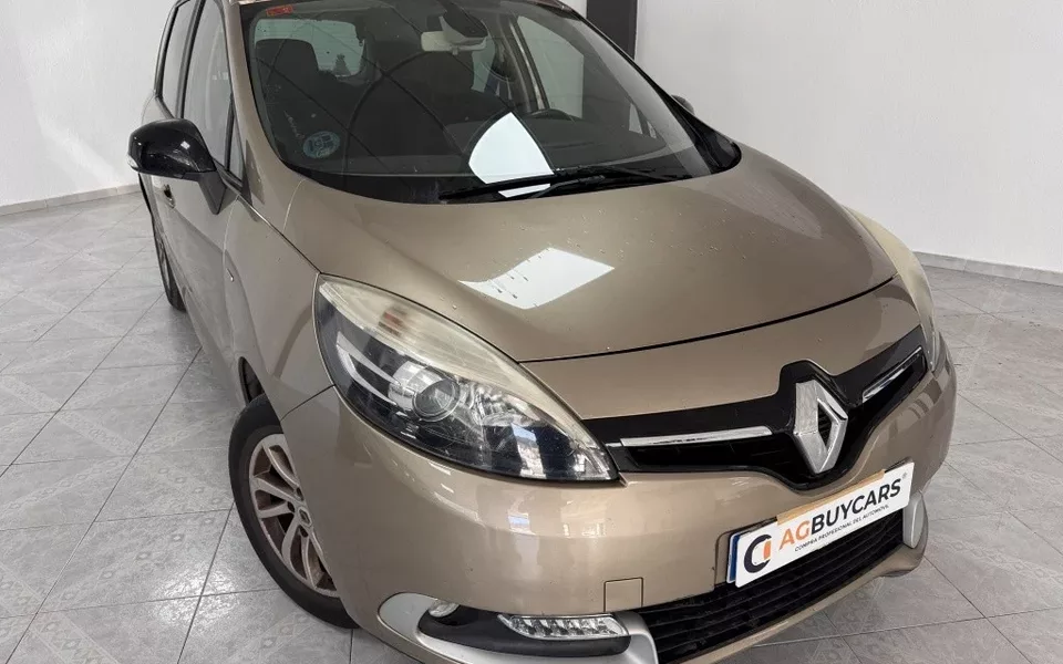 RENAULT Scénic Scénic 1.5dCi eco2 Energy Bose 110 - 8495€ en Padul