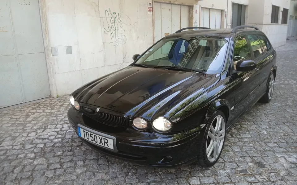 Jaguar X-Type