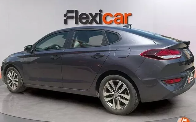 HYUNDAI i30 1.0 TGDI Essence Fastback