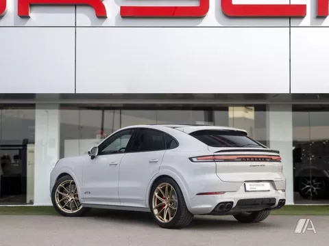 PORSCHE Cayenne Cayenne Coupé GTS Aut.