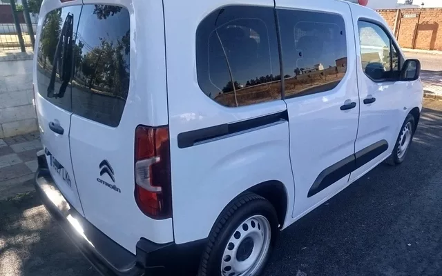 CITROEN Berlingo M1 Berlingo BlueHDi S&S Talla M Feel Pack 100 - 12499€ en Almonte