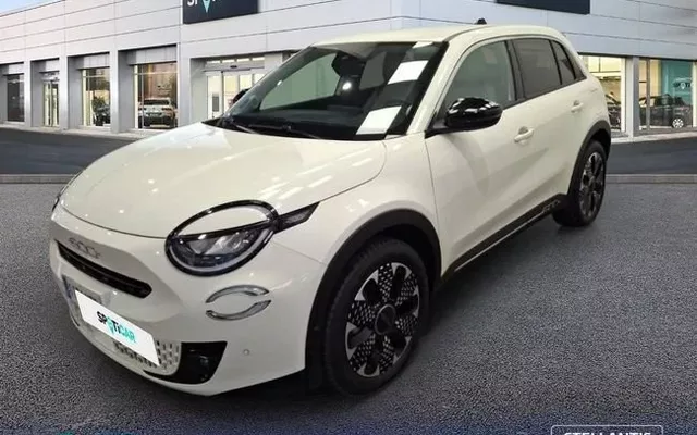 FIAT 600 MHEV 1.2 74kW (100CV) DDCT La prima