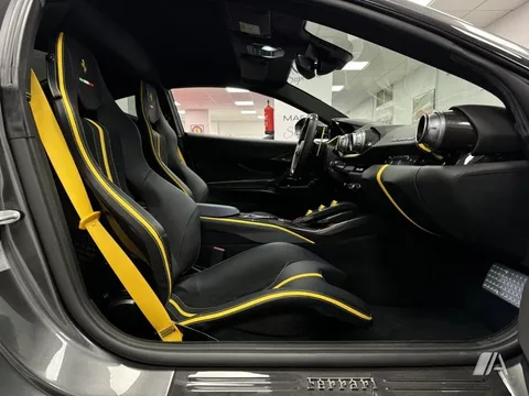 FERRARI 812 812 Superfast