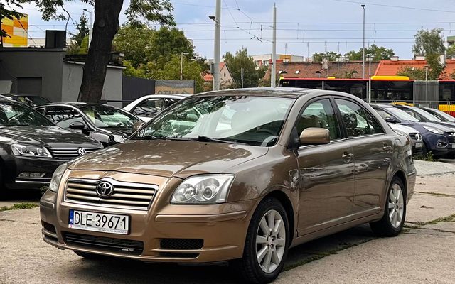 Toyota Avensis T25