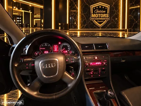 Audi A4 2.0 TDI quattro S-line