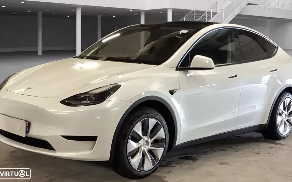 Tesla Model Y RWD