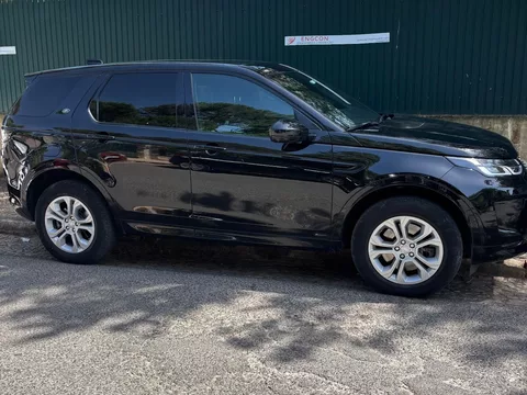 Land Rover Discovery Sport 2.0 eD4 R-Dynamic 7L