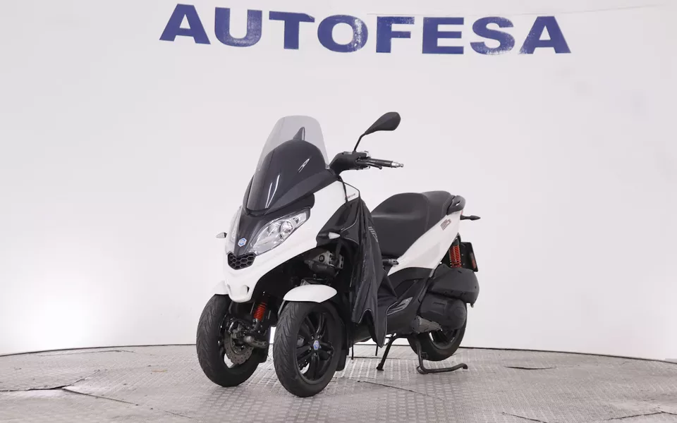 Piaggio MP3 300 MP3 300 HPE 26CV ABS