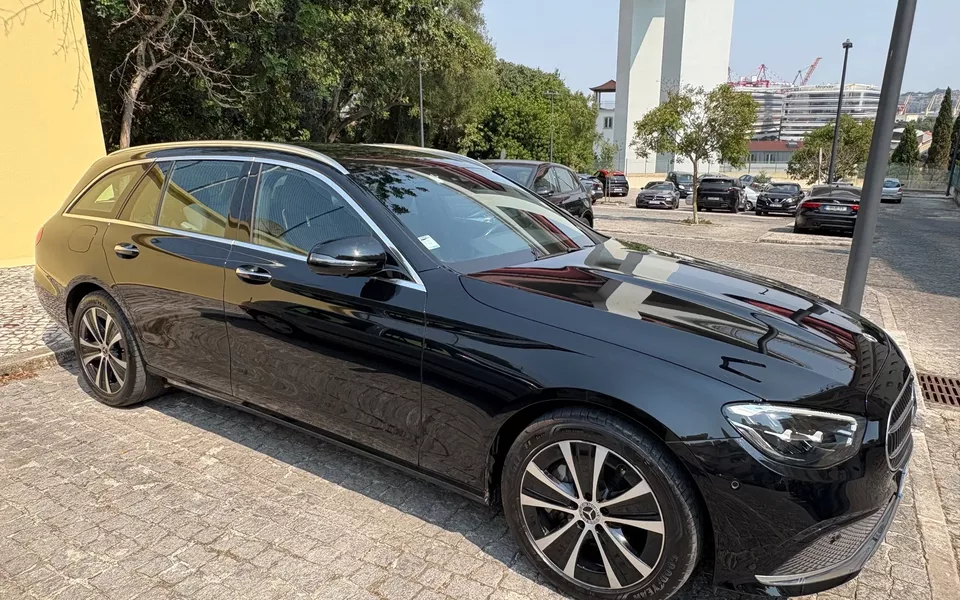 Mercedes-Benz E 300 de Avantgarde 4Matic