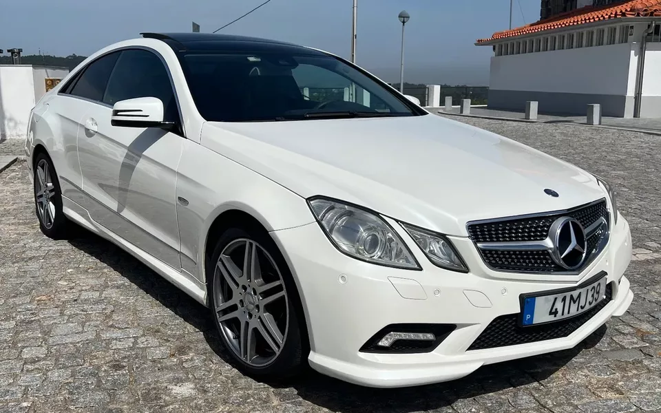 Mercedes-Benz E 220