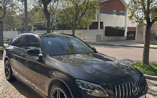 Mercedes-Benz C 300 de AMG Line