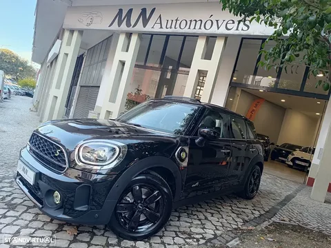 MINI Countryman Cooper SE Premium P. Essential Auto