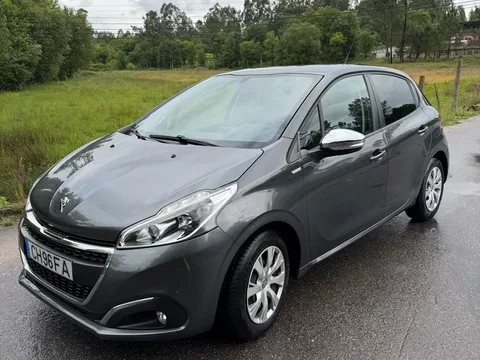 Peugeot 208 82 VTI Style