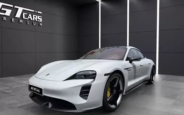 PORSCHE Taycan Taycan Turbo S
