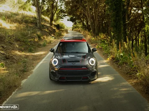 MINI 3 Portas John Cooper Works Auto Desportiva