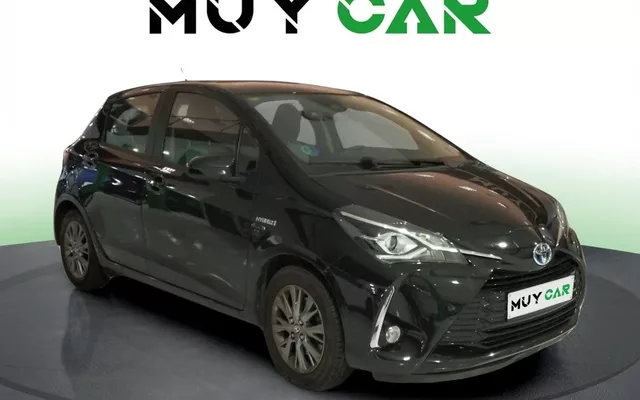 TOYOTA Yaris Yaris 100H 1.5 Active