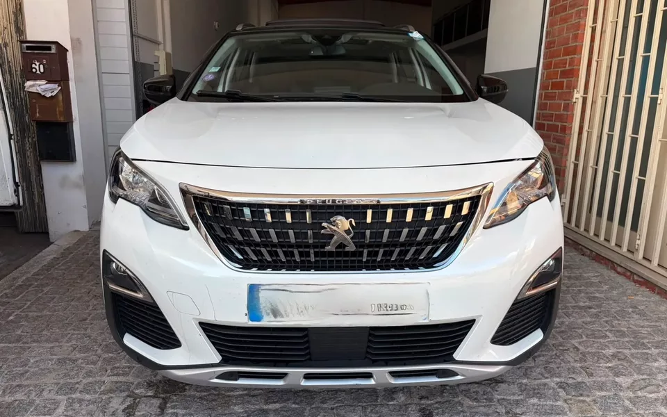 Peugeot 3008 PureTech 130 Stop & Start GPF EAT8 Allure