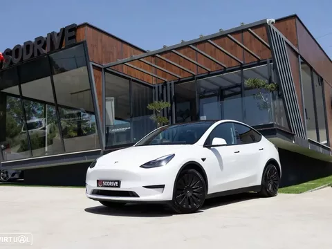 Tesla Model Y Long Range Tração Integral