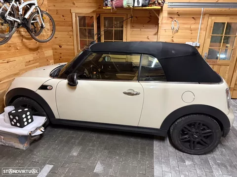 MINI Cabrio Cooper D