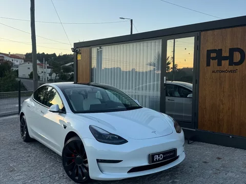 Tesla Model 3 Long Range AWD Dual Motor Performance