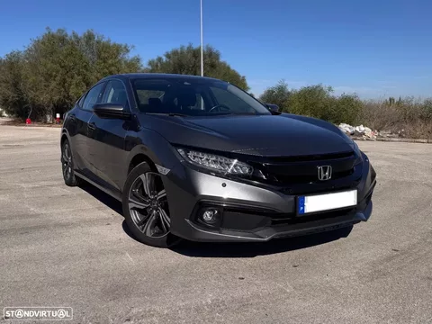 Honda Civic 1.5 i-VTEC Elegance Navi CVT
