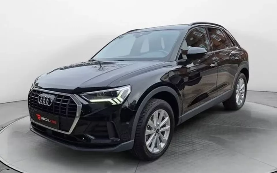 AUDI Q3 S Line