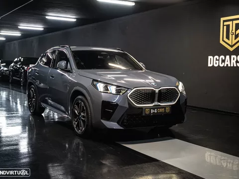 BMW iX2 eDrive20 Pack Desportivo M
