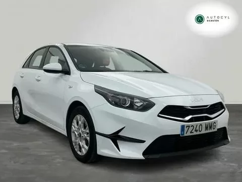 KIA Ceed 1.6 MHEV iMT 100kW (136CV) Concept