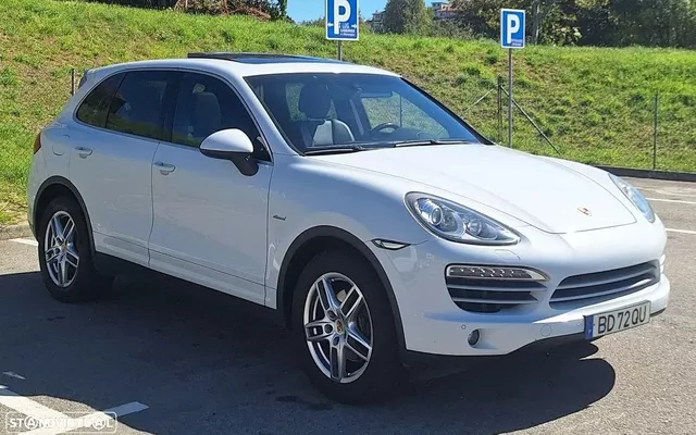 Porsche Cayenne Platinum Edition