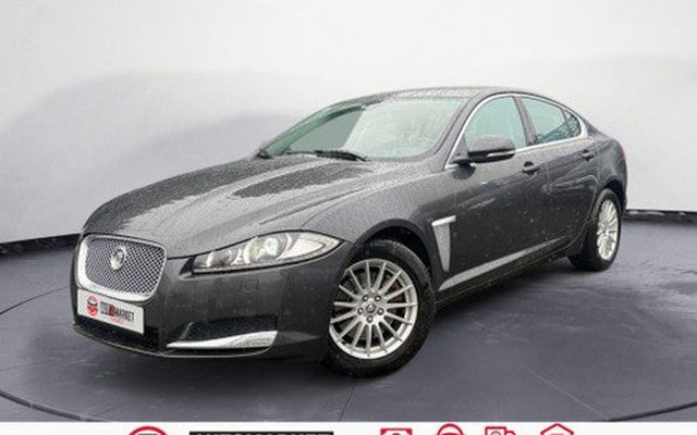 JAGUAR XF 2.0i4D R-Sport Aut. 180