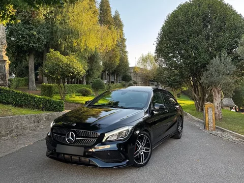 Mercedes-Benz CLA 220 d Shooting Brake AMG Line Aut.