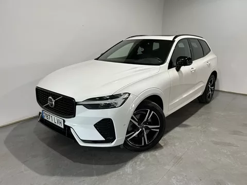 VOLVO XC60 XC60 B4 Plus Dark FWD Aut.