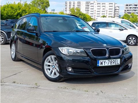 BMW SERIA 3 2010