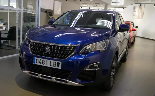 PEUGEOT 3008 SUV 3008 1.2 S&S PureTech Allure 130