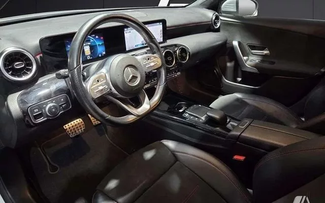 MERCEDES-BENZ Clase A 200 AMG