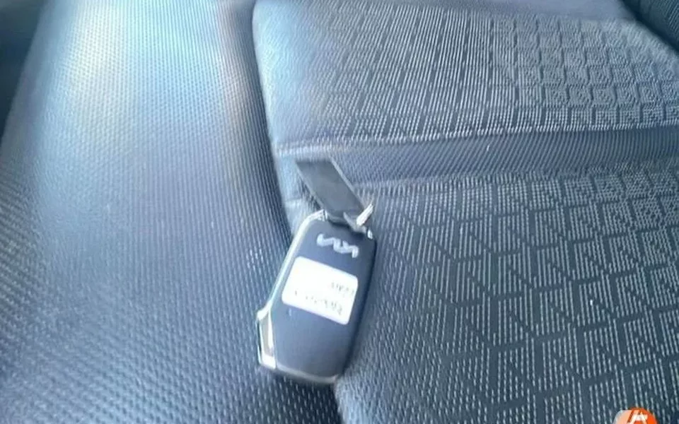 KIA Sorento 1.6 T-GDi HEV Emotion Pack Advan 4x2 7pl