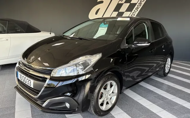 Peugeot 208 1.2 PureTech Signature