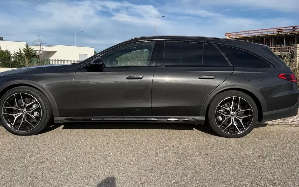Mercedes-Benz E 300